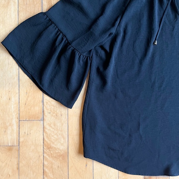 Joseph Ribkoff Black Ruffle Sleeve Drawstring Neckline Blouse Size 14 - Picture 2 of 5